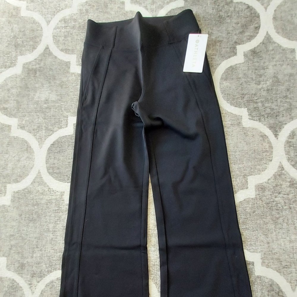 NWT Med Tall Athleta Delancey Skyline Ankle Flare pant. Black. Size medium/tall.